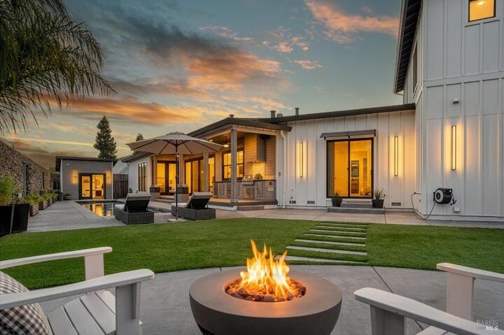 Property Photo:  256 N Dover Court  CA 95403 