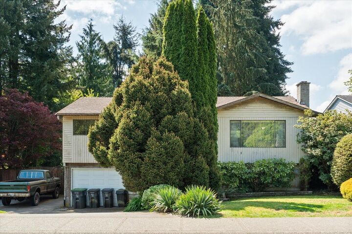 19426 63A Avenue — photo 1