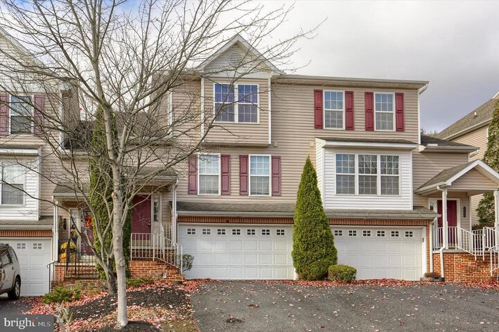 Property Photo:  1147 Cross Creek Drive  PA 17050 