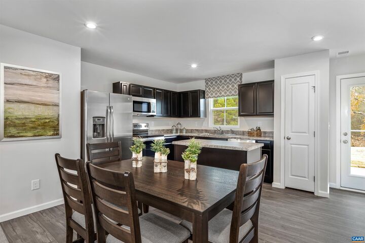 Property Photo: 265 Arches Ln VA 22923