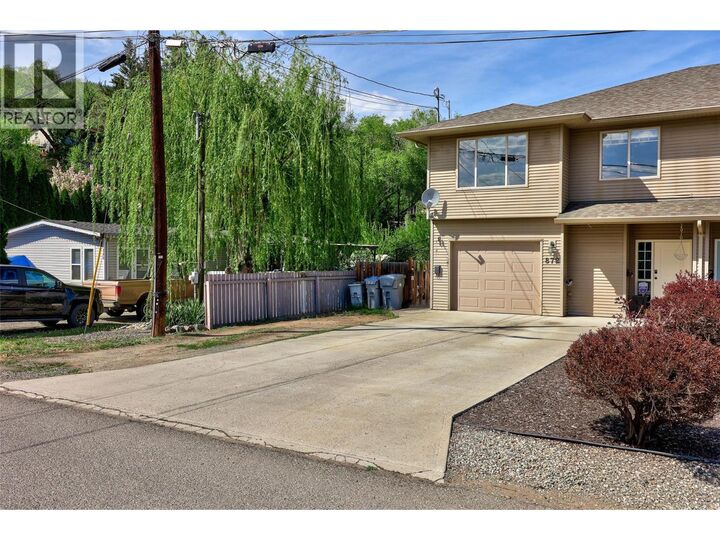 Property Photo:  872 Kitamoto Road  BC V2B 6H6 