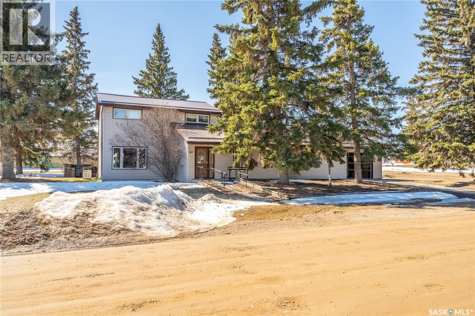 Property Photo:  149 2nd Avenue S  SK S0M 2K0 