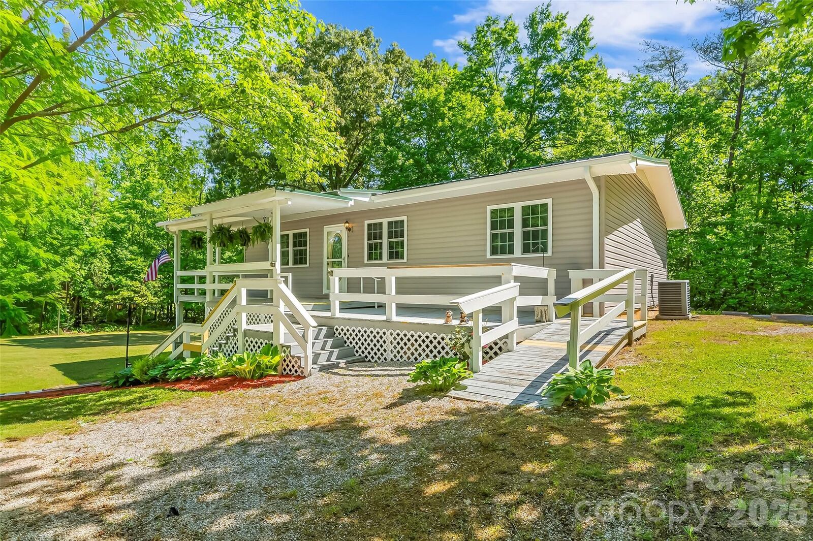 Property Photo:  106 Silverstone Drive  NC 28752 