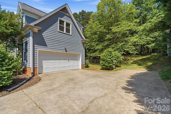 Property Photo:  269 Charter Oak Court  NC 28115 