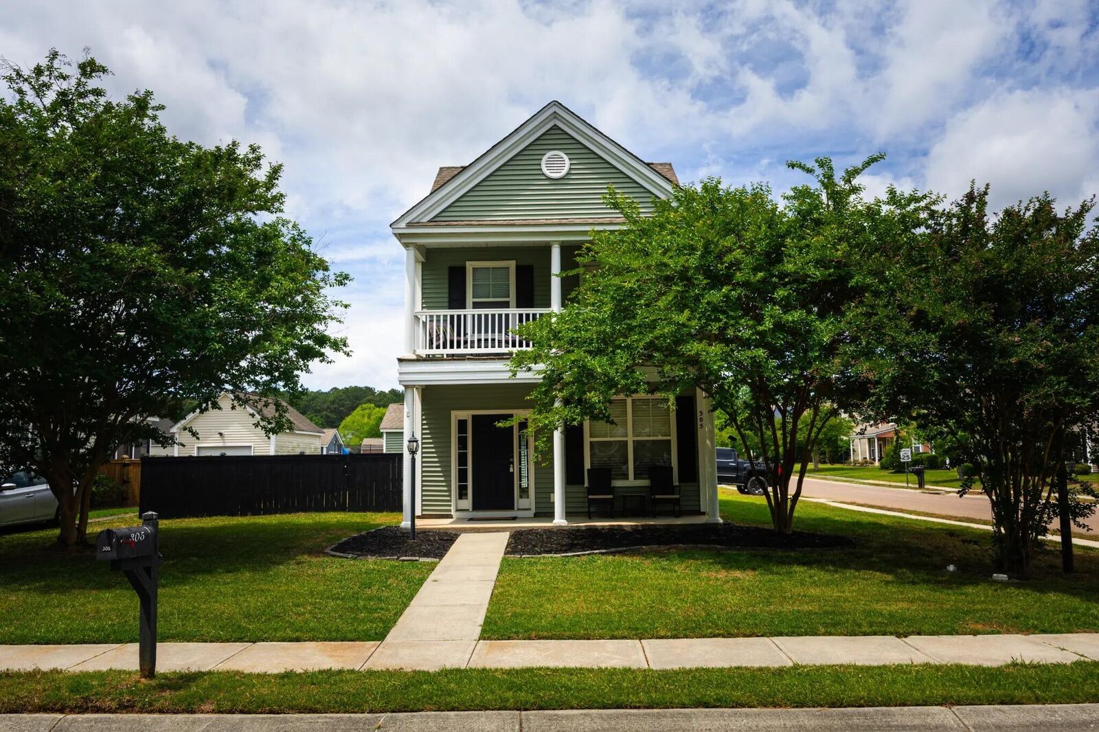 Property Photo:  305 Harriswood Lane  SC 29461 