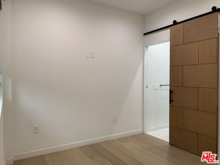 Property Photo:  11341 Pearl St  CA 90064 