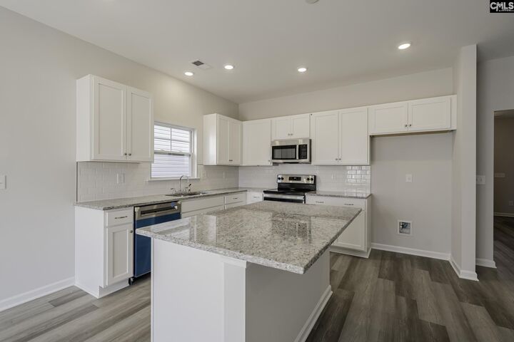 Property Photo:  647 Forsyth  SC 29223 