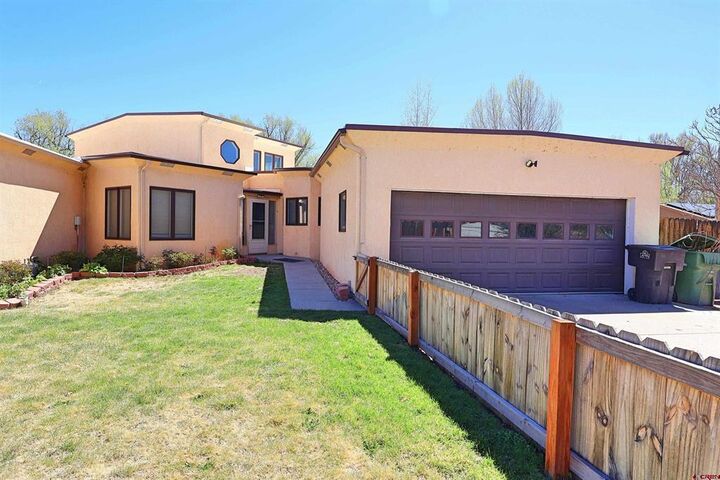 Property Photo:  2 La Veta Avenue C  CO 81101 