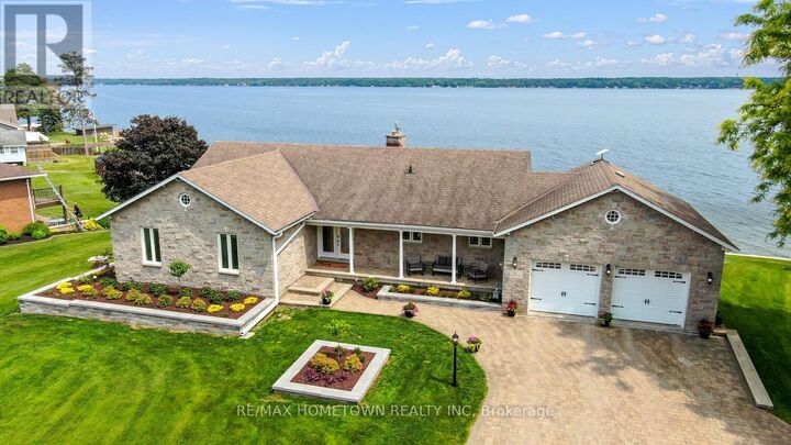 Property Photo: 1111 Burnside Drive ON K6V 5T1