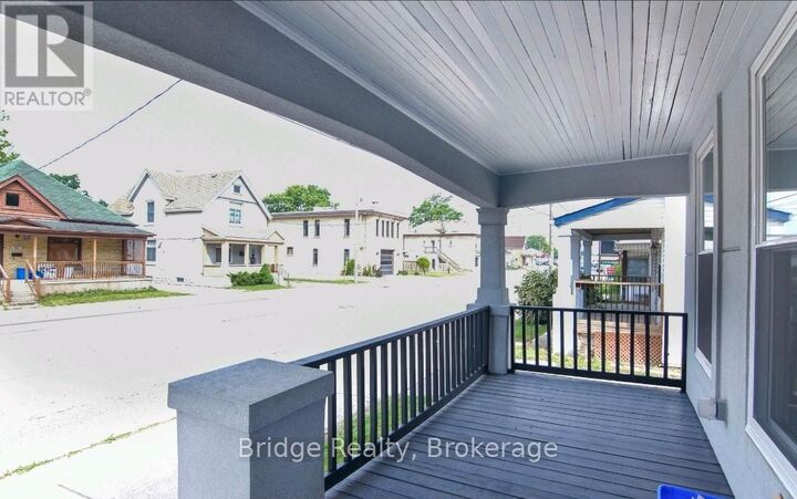Property Photo: 144 Adelaide Street North ON N6B 3G8