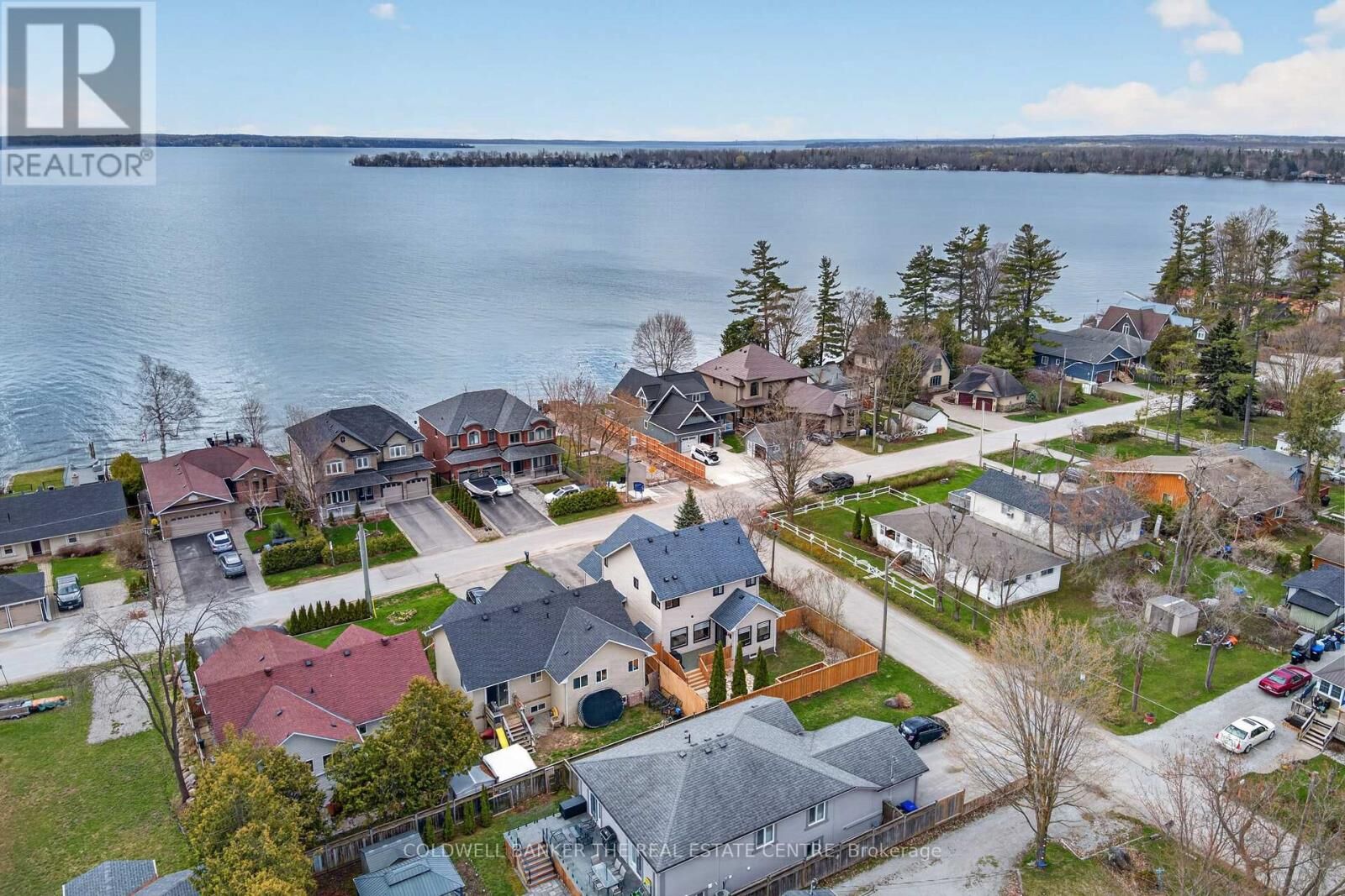 Property Photo: 684 Lakelands Avenue ON L9S 4E6