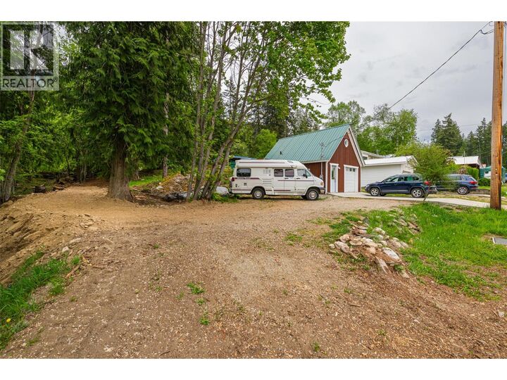 Photo de la propriété:  1524 Russel Avenue  BC V0B 2B0 