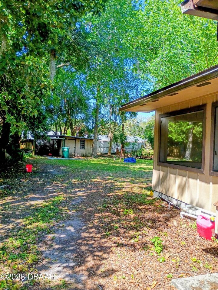 Property Photo: 310 Cavanah Drive FL 32117
