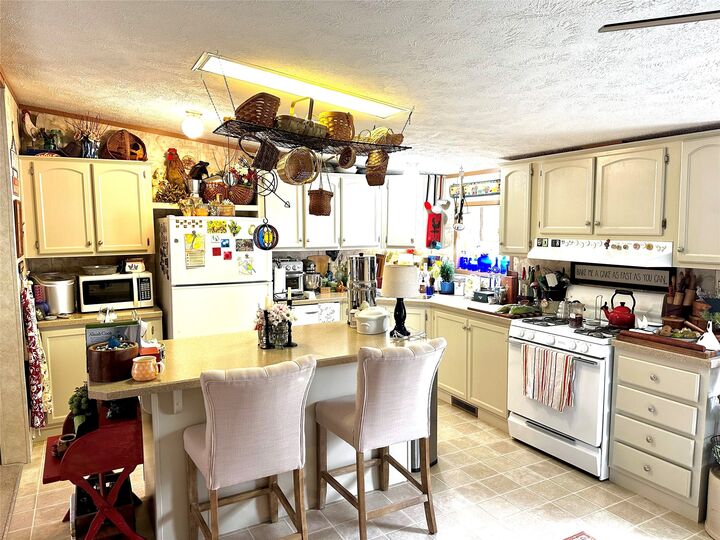 Property Photo:  163 Imperial Way  PA 16412 