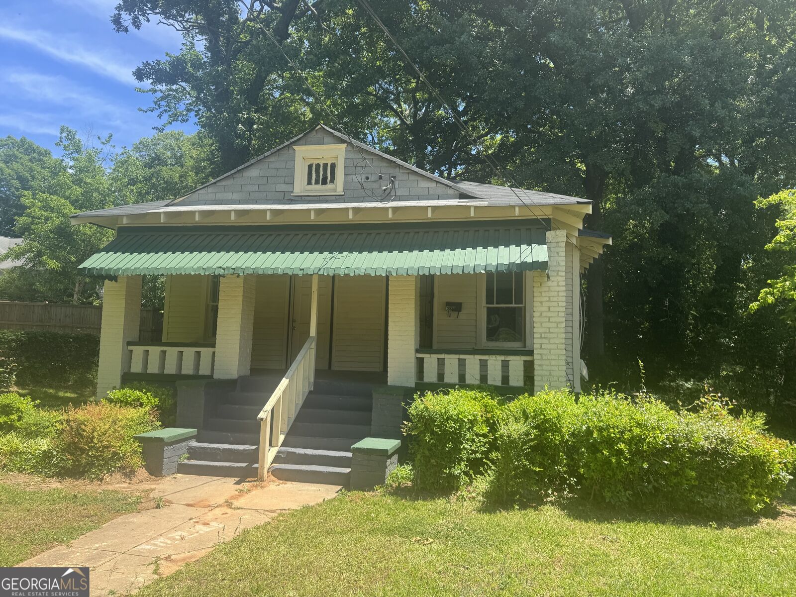 Property Photo:  384 Hopkins Street SW  GA 30310 