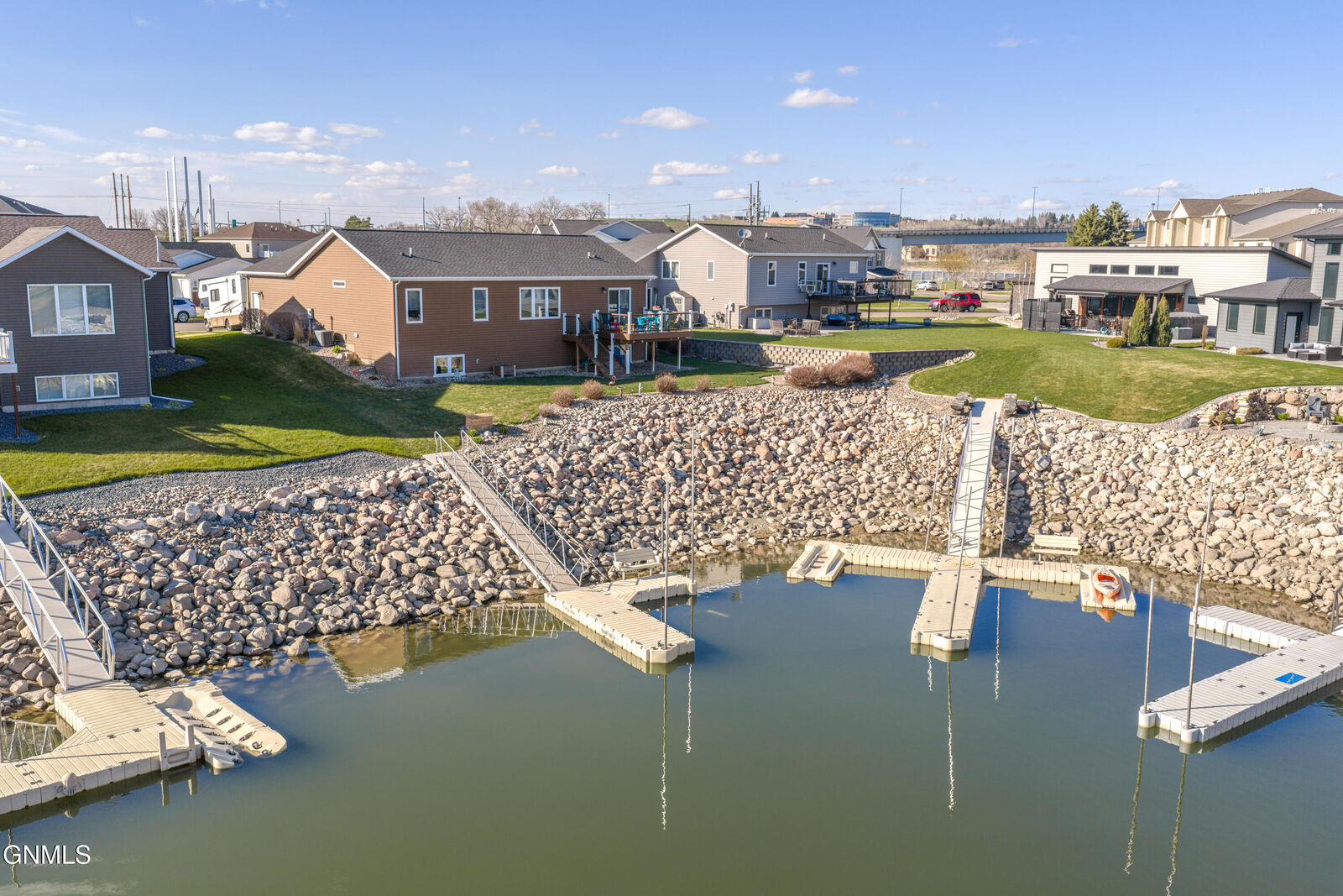 Property Photo:  2223 Bridgeview Court SE  ND 58554 