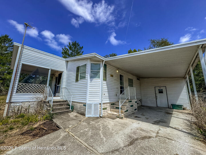 Property Photo:  8431 Madison Street  FL 34613 