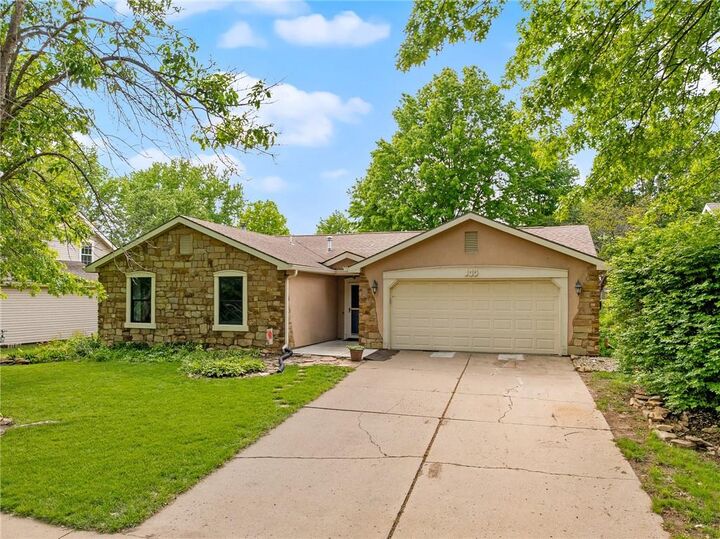 Property Photo:  133 Tumbleweed Drive  KS 66049 