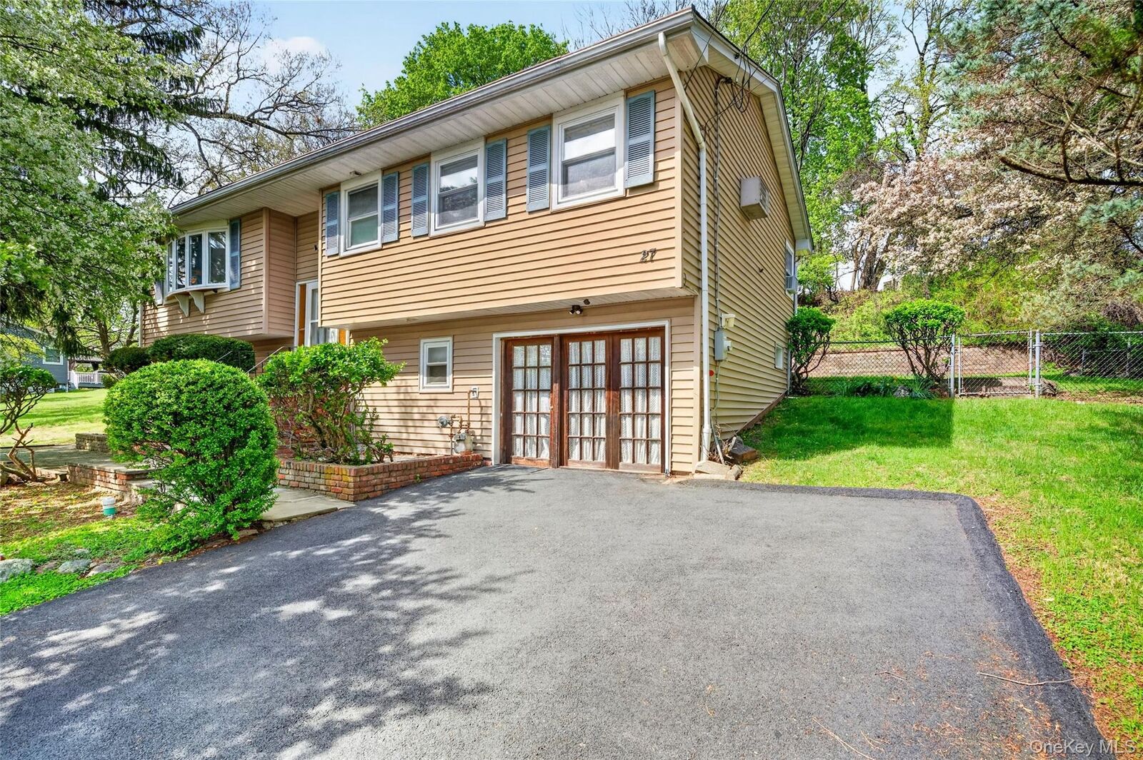 Property Photo:  27 Hastings Lane  NY 10980 