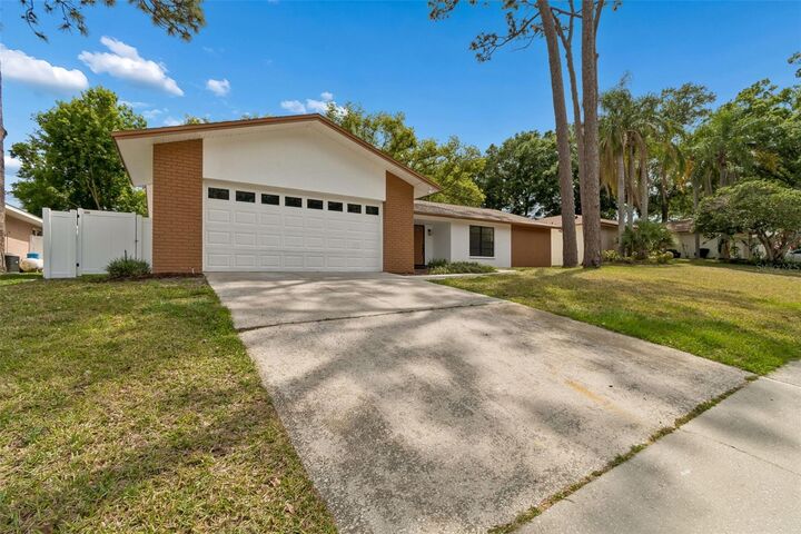 Property Photo: 3431 Deerfield Lane FL 33761