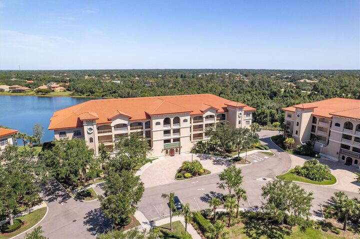 Property Photo:  7612 Lake Vista Court 308  FL 34202 