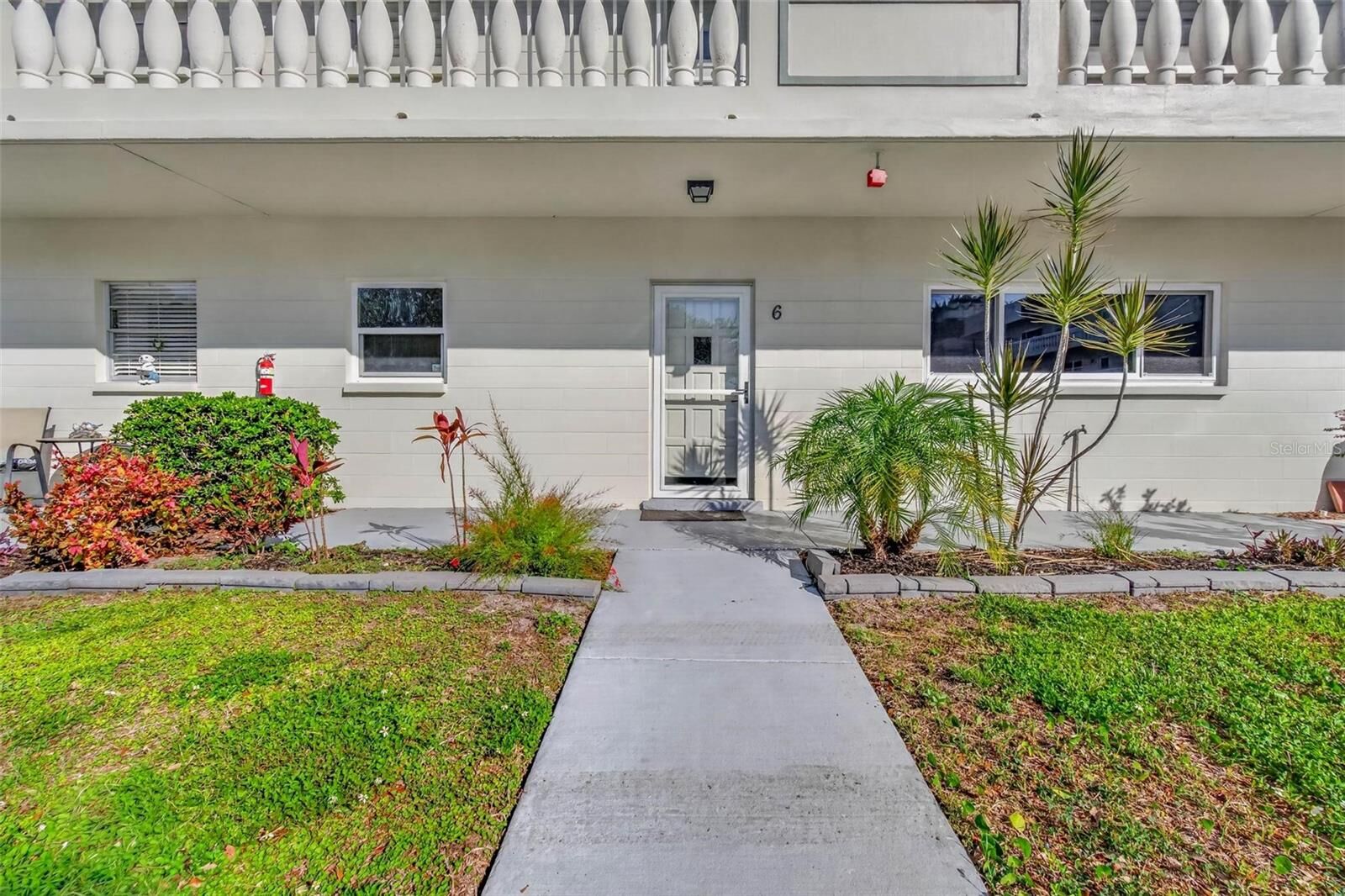 Property Photo:  2284 Spanish Drive 6  FL 33763 