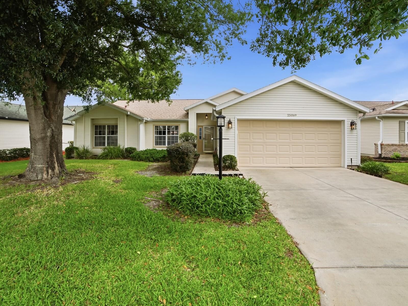 Property Photo:  25069 Riverwalk Drive  FL 34748 
