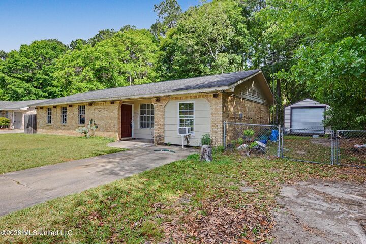 Property Photo:  1800 Timber Lane Road  MS 39553 