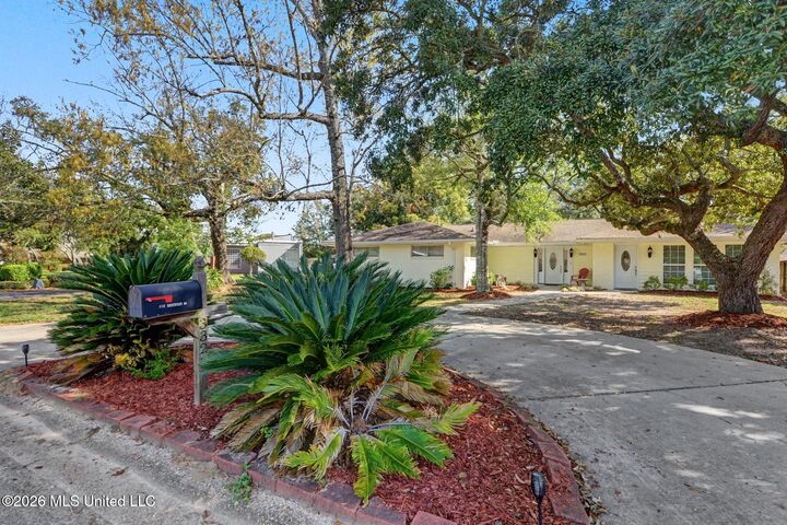 Property Photo:  332 Eastview Drive  MS 39531 