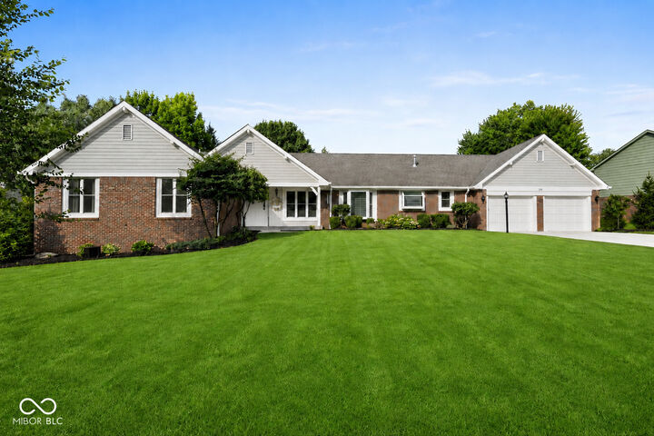 Property Photo: 220 Governors Lane IN 46077