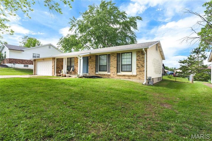 Property Photo:  2609 Yaeger Road  MO 63129 