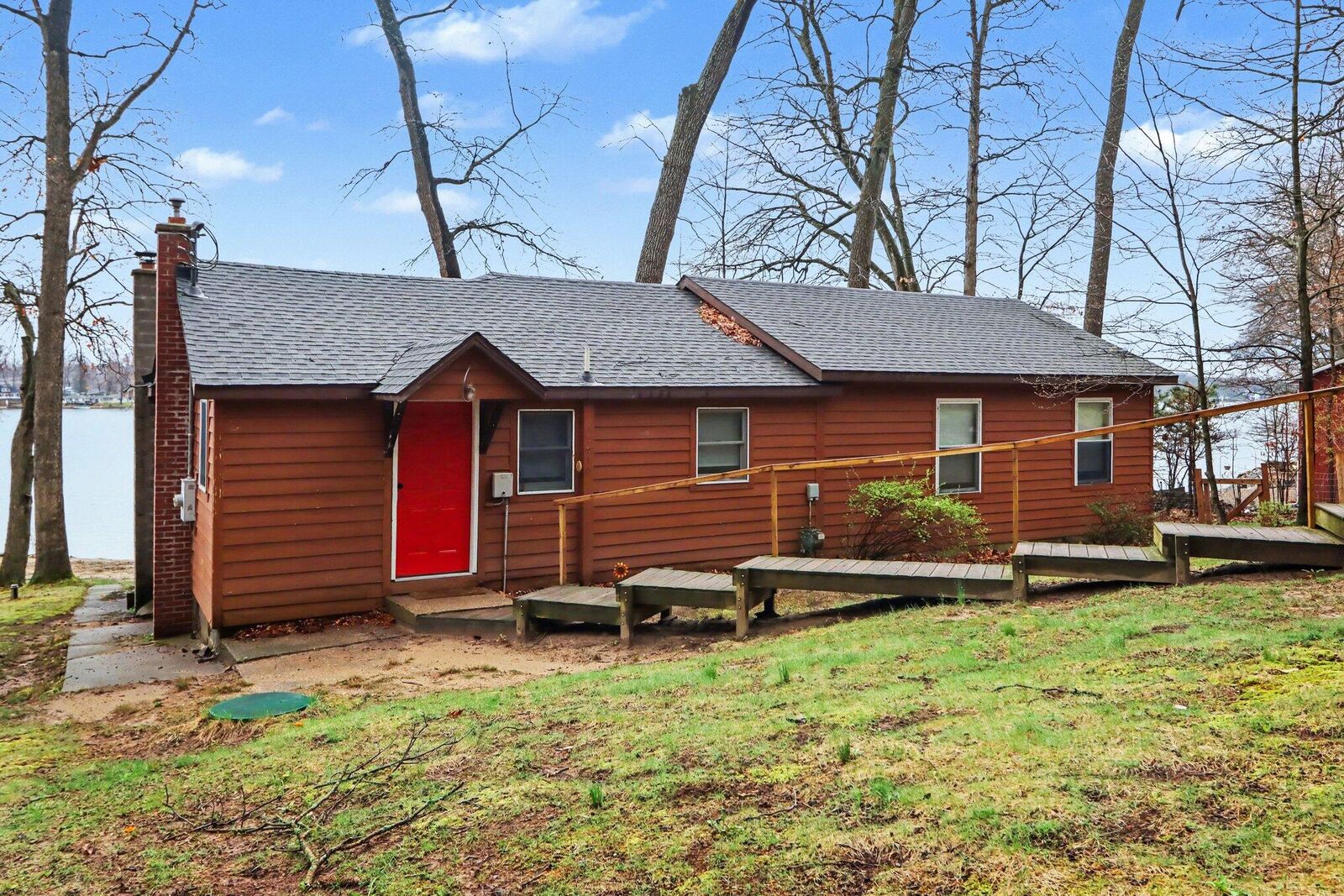 Property Photo: 12015 Oakridge Road MI 49080