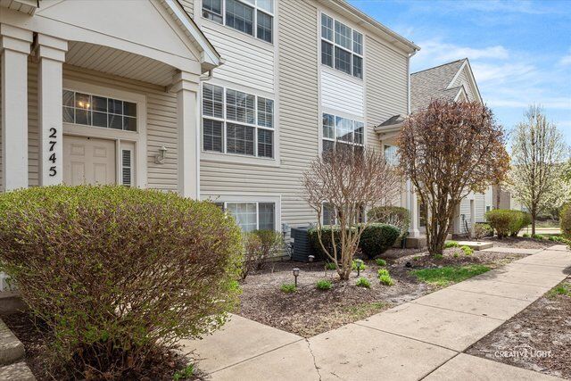Property Photo:  2745 Canyon Drive  IL 60586 