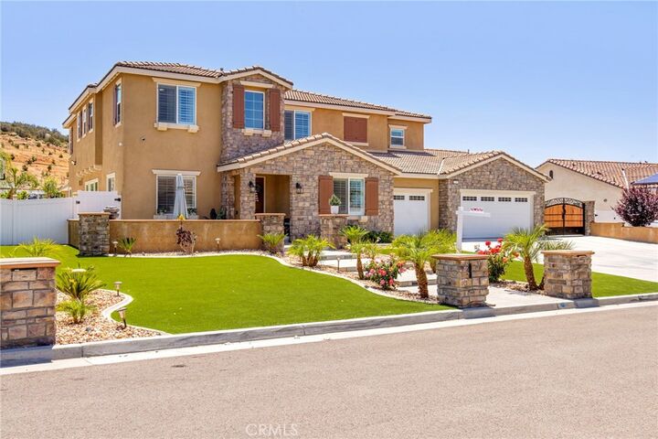 Property Photo: 32797 Hayden CA 92584
