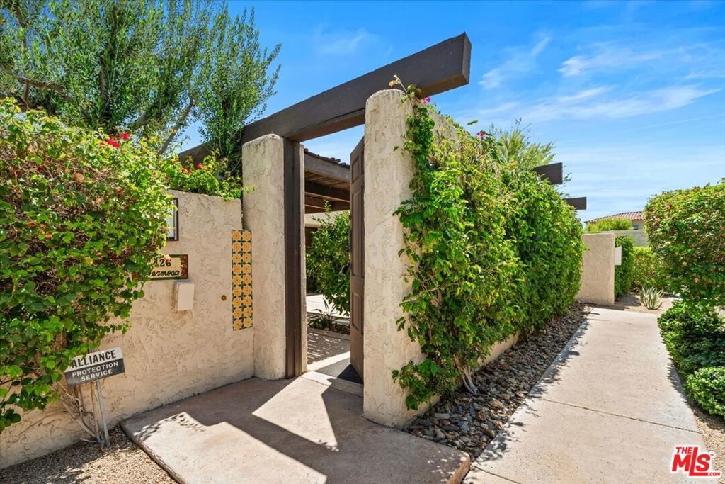 Property Photo:  426 N Hermosa Drive  CA 92262 