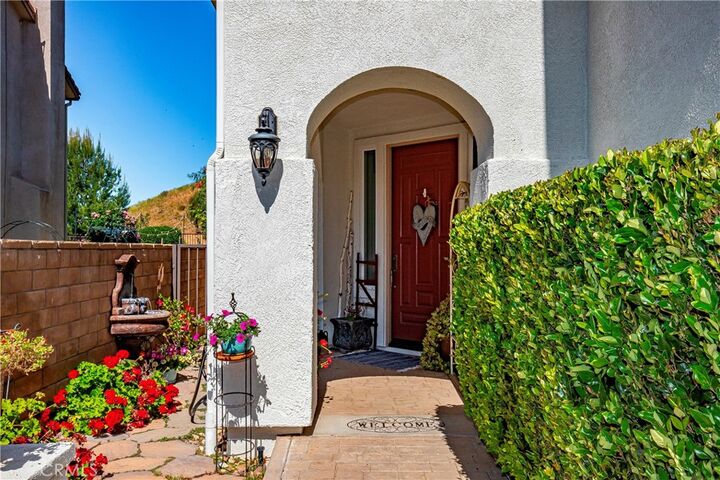 Property Photo:  29161 Harmony Way  CA 91390 