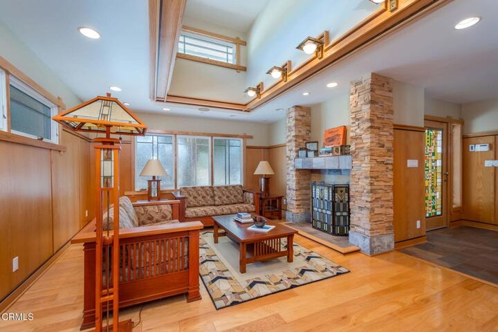 Property Photo:  251 Palomares Avenue  CA 93003 