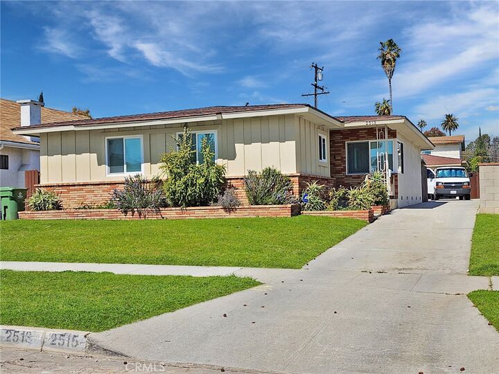 Property Photo:  2513 Birch Street  CA 91801 