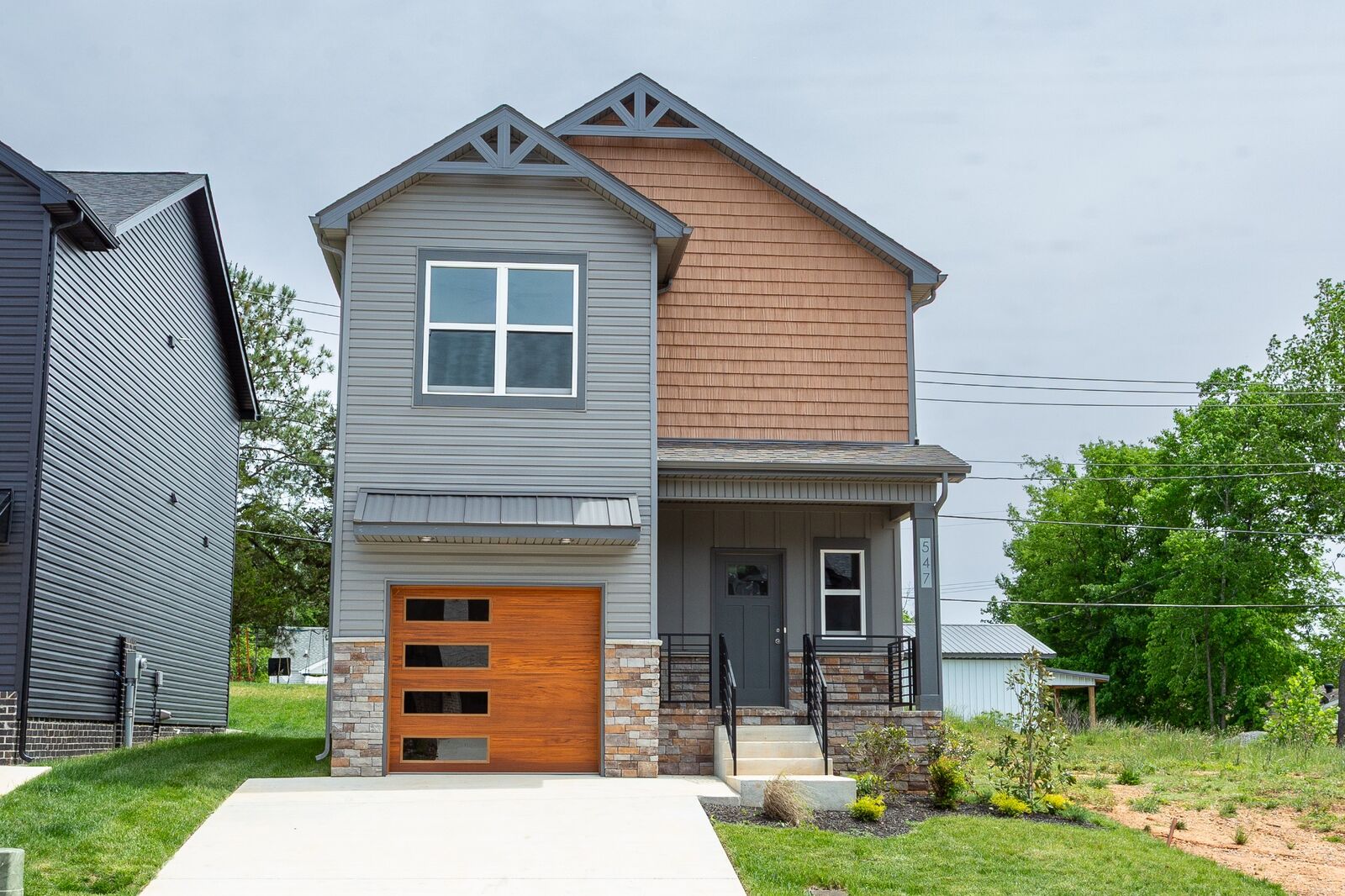 Property Photo:  547 Charleston Cove Way  TN 37043 