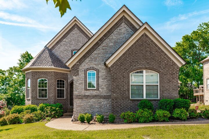 Property Photo:  103 Vaughan St  TN 37066 