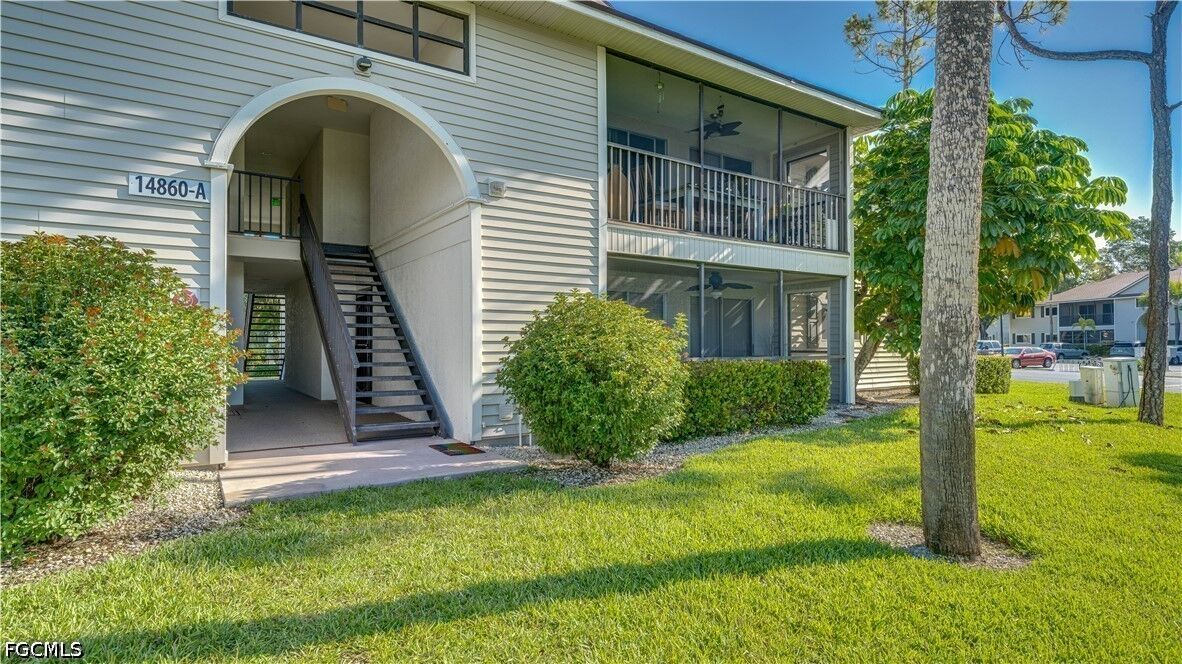 Property Photo:  14860 Summerlin Woods Drive 2  FL 33919 