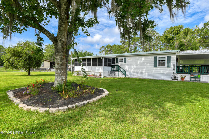 Property Photo:  203 Horse Landing Road  FL 32189 