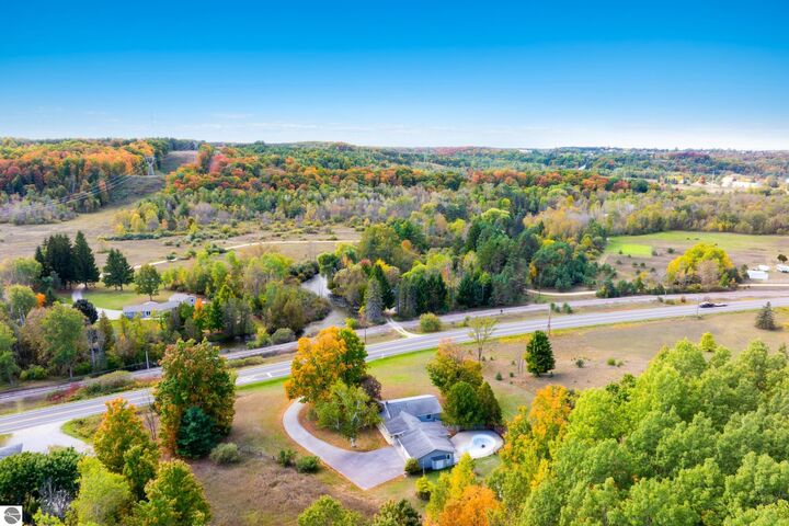 Property Photo:  2262 W River Road  MI 49696 