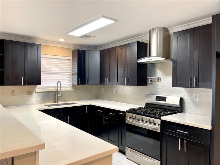 Property Photo:  10002 Claiborne Street  LA 70092 