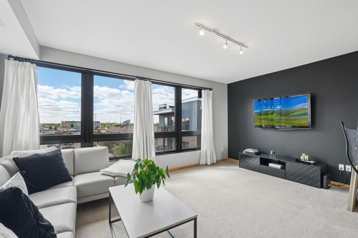 Property Photo:  7601 Aldrich Avenue S 401  MN 55423 