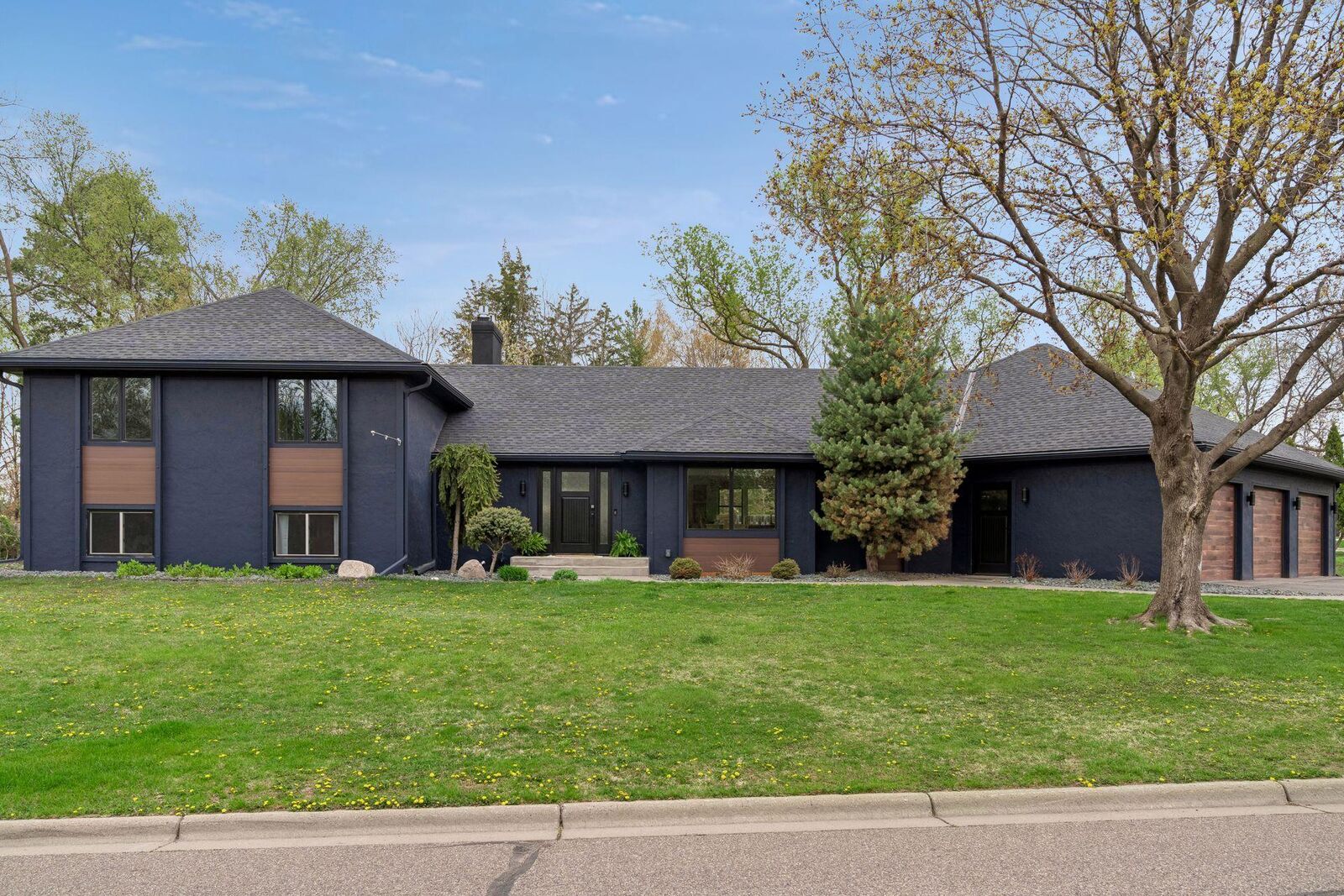 Property Photo:  335 Queensland Lane N  MN 55447 