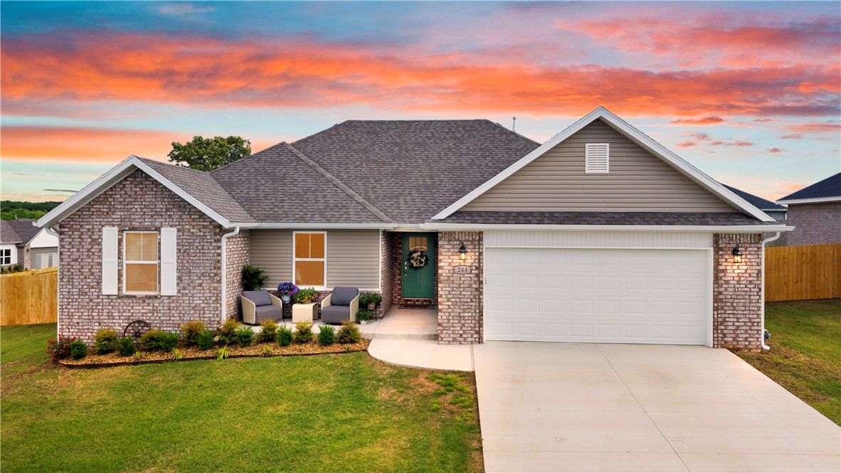 Property Photo:  244 Tonya Loop  AR 72740 
