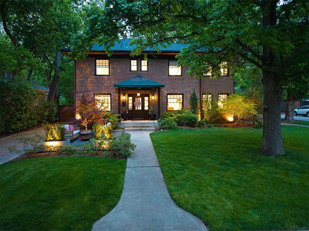 Property Photo:  535 E Boyd Street  OK 73071 