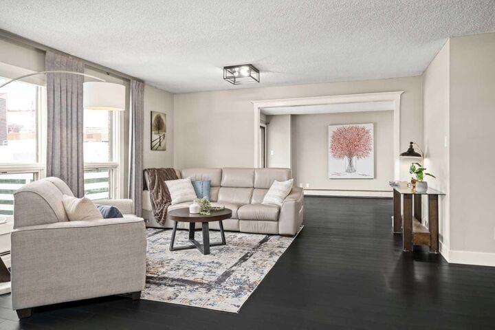 Property Photo: 540 14 Avenue SW 1440 AB T2R 0M6