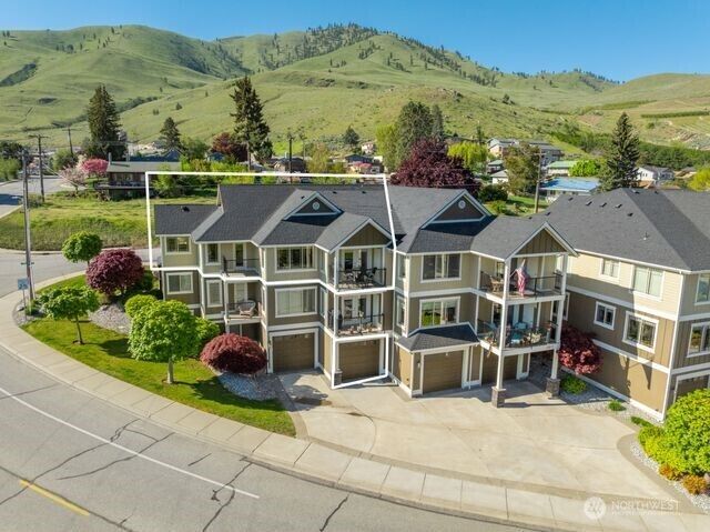 Property Photo:  230  E Furnham Ave C3  WA 98816 